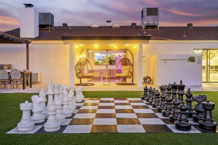 STR Cribs short-term rental renovation project