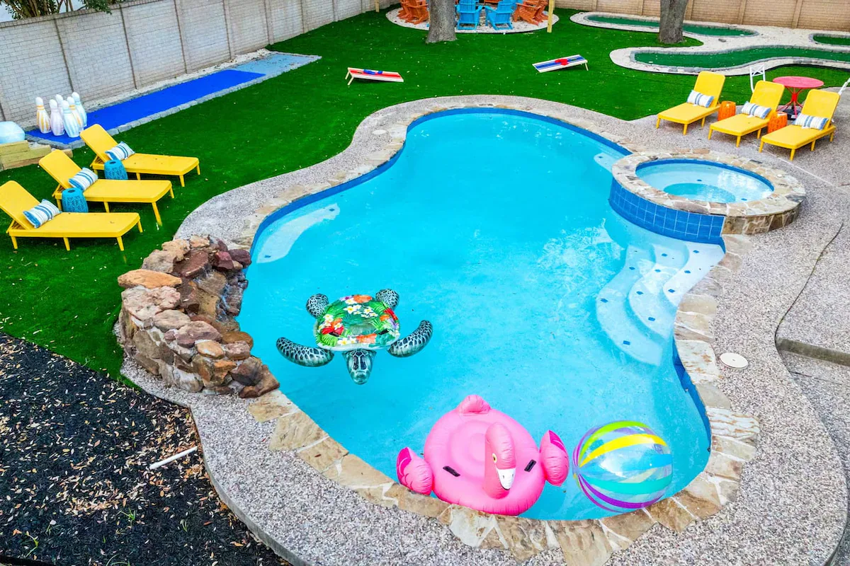 Family Oasis interior and amenities, photo 3