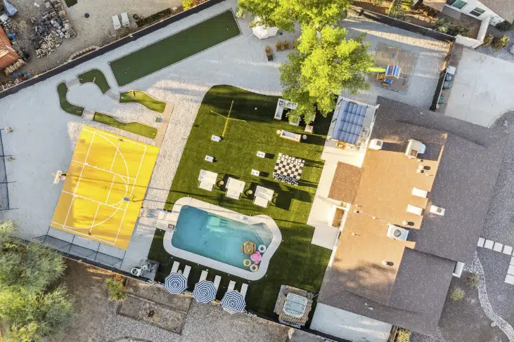 STR Cribs customer property