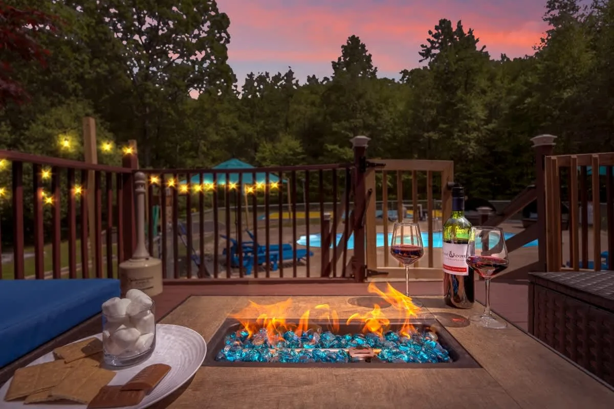 Adventure Compound interior and amenities, photo 5