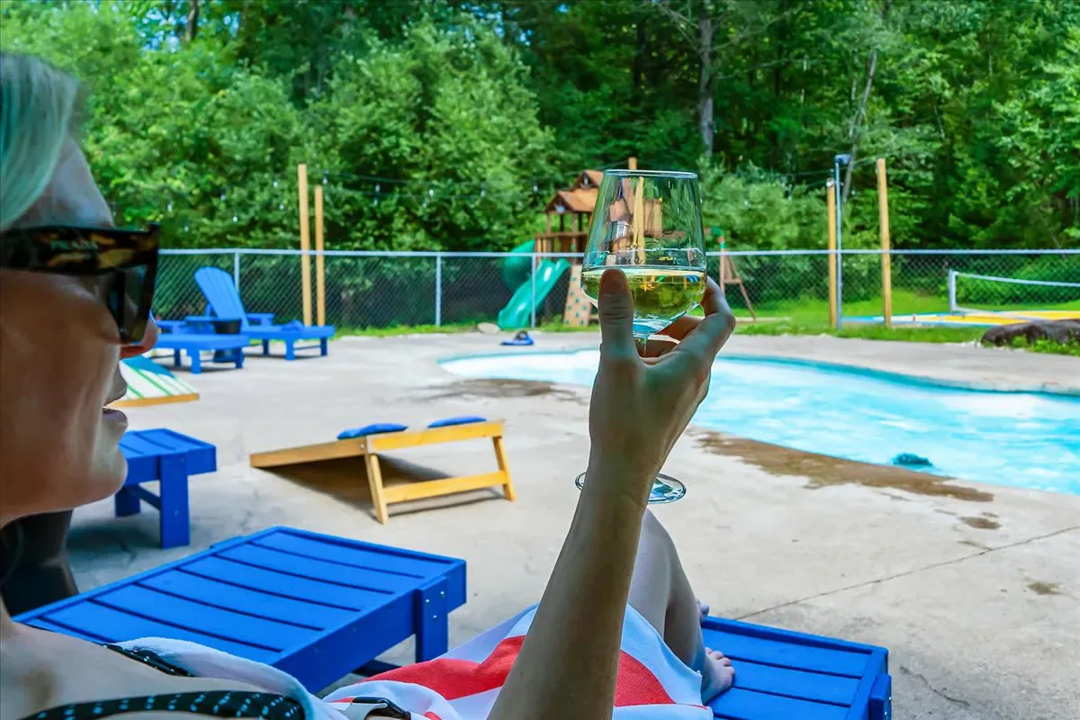 Adventure Compound interior and amenities, photo 10