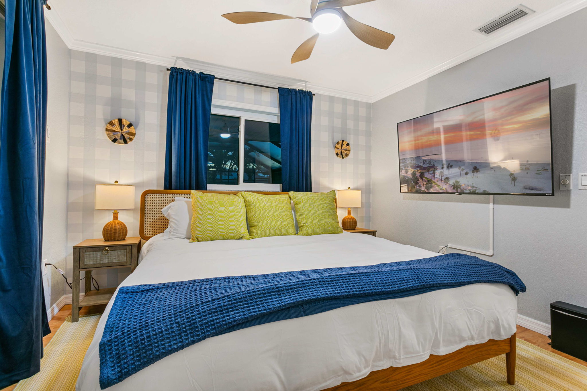 Best Airbnb Paint Colors: Color Psychology for Rentals photo