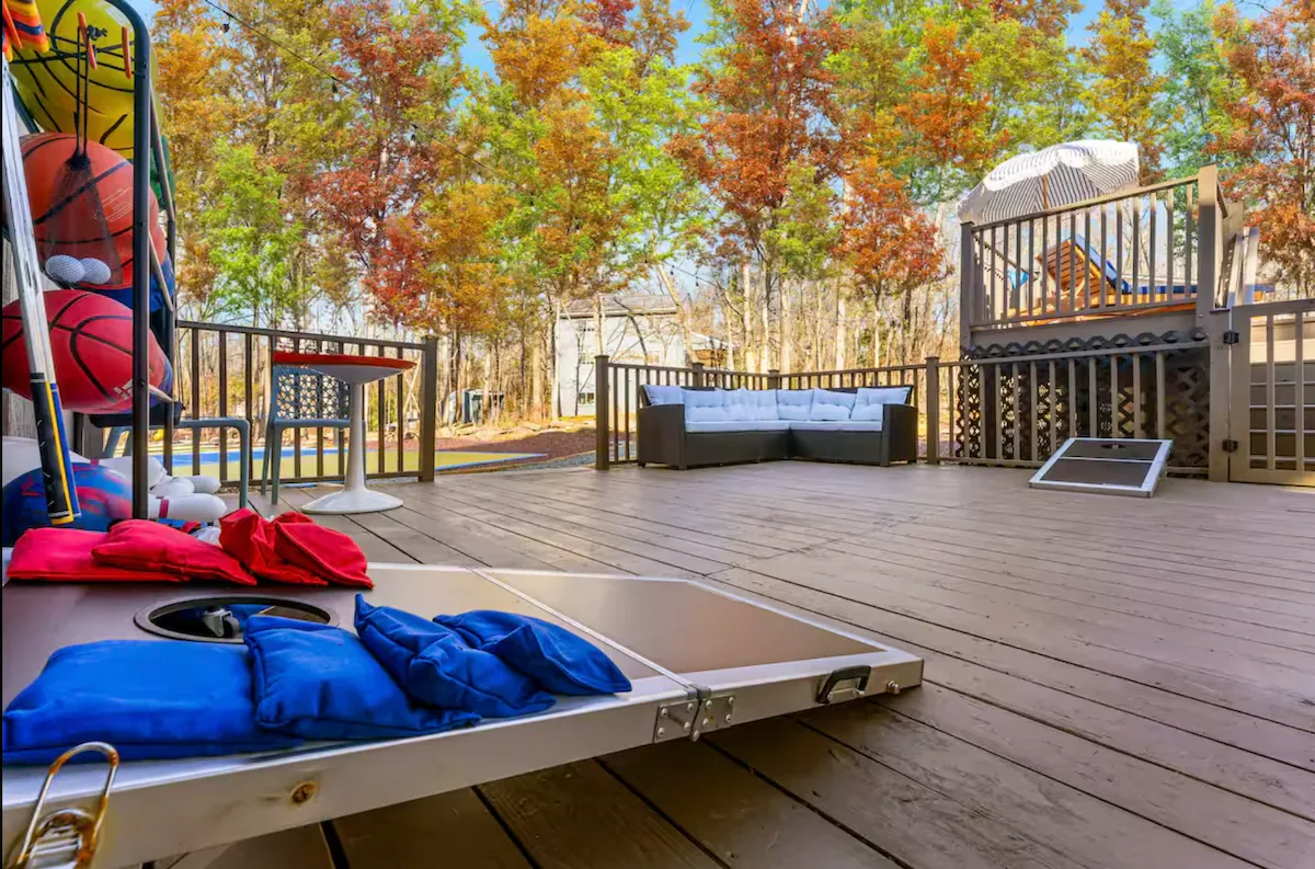 Heated Pool Estate interior and amenities, photo 18