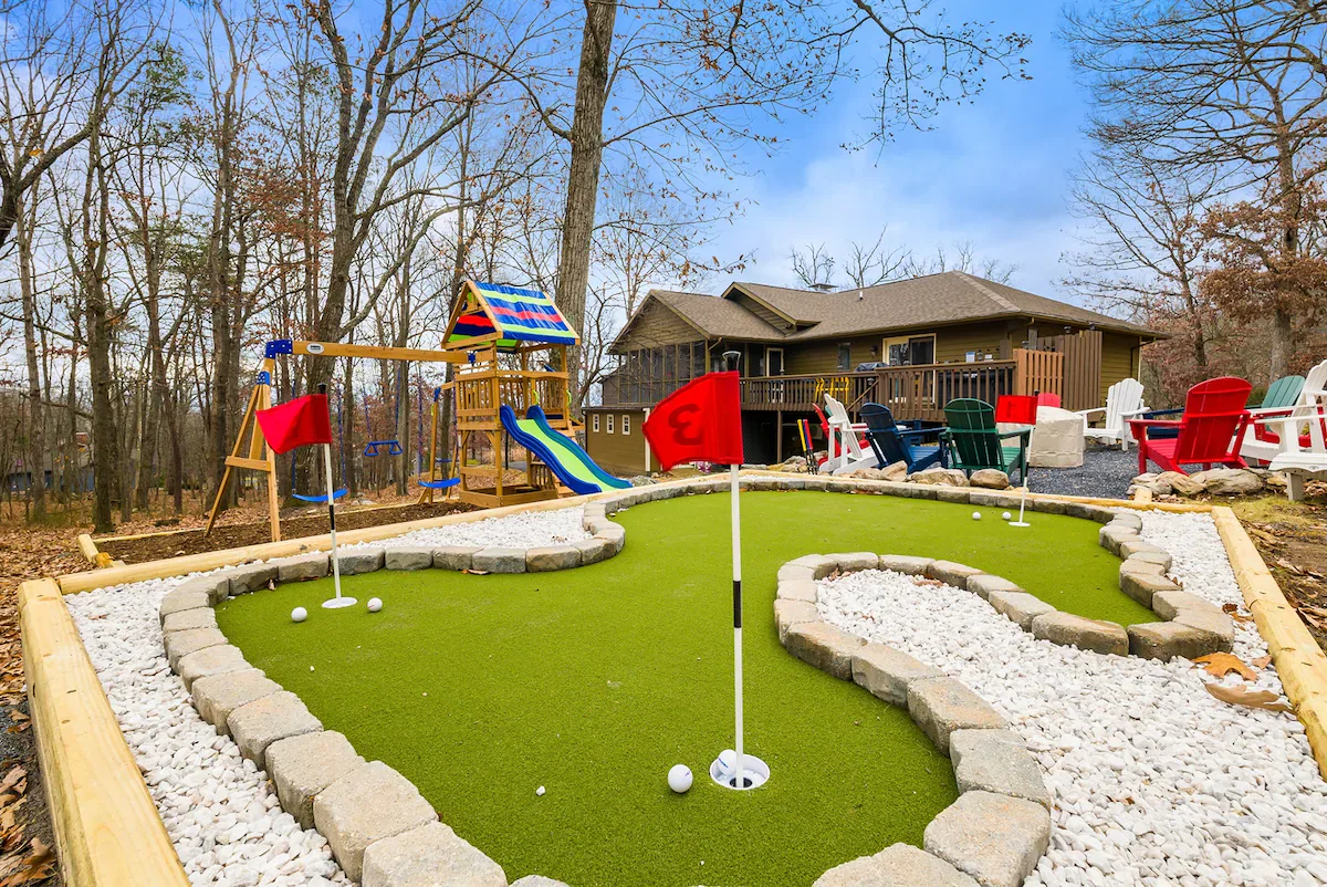 Adventure Haven interior and amenities, photo 6