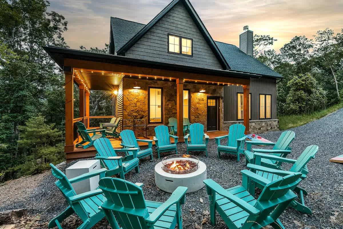 Mountain Cabin interior and amenities, photo 2