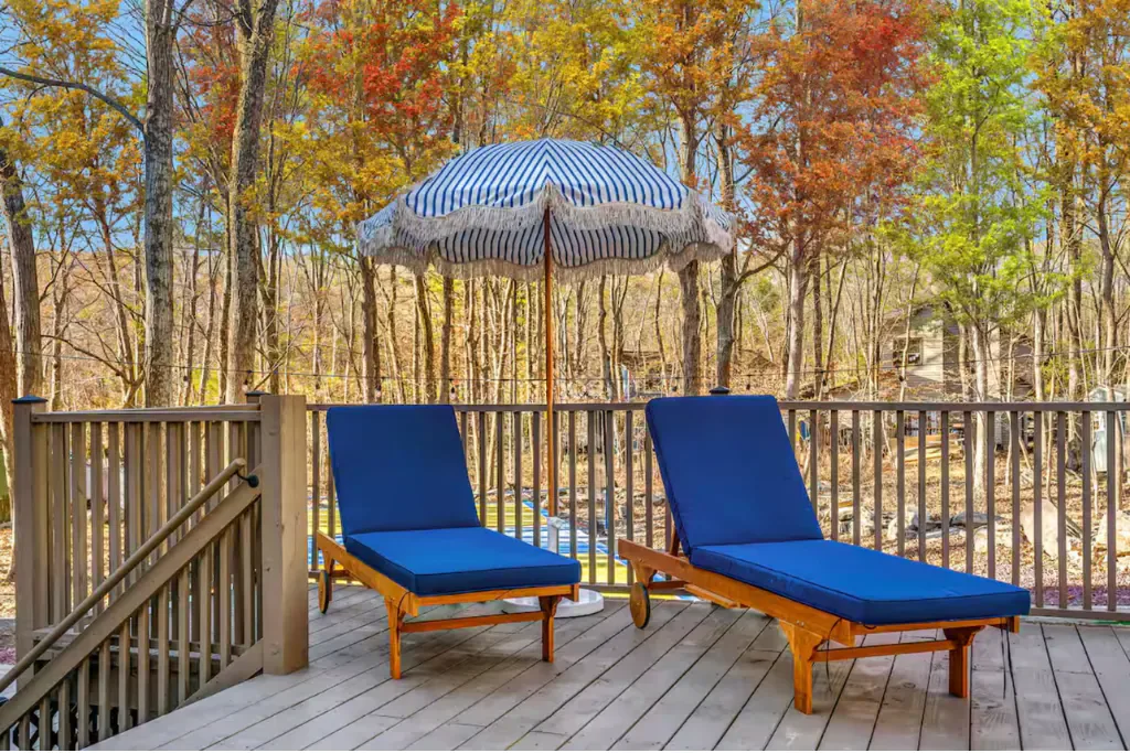 Heated Pool Estate interior and amenities, photo 8