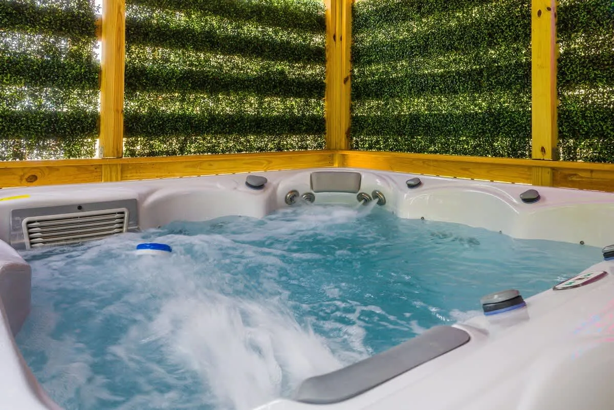Mountain Cabin interior and amenities, photo 7