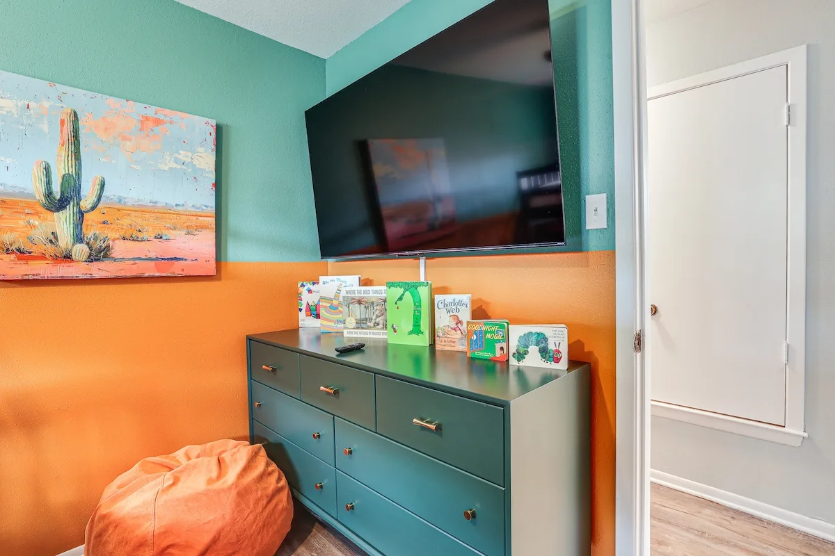 Family Retreat interior and amenities, photo 24