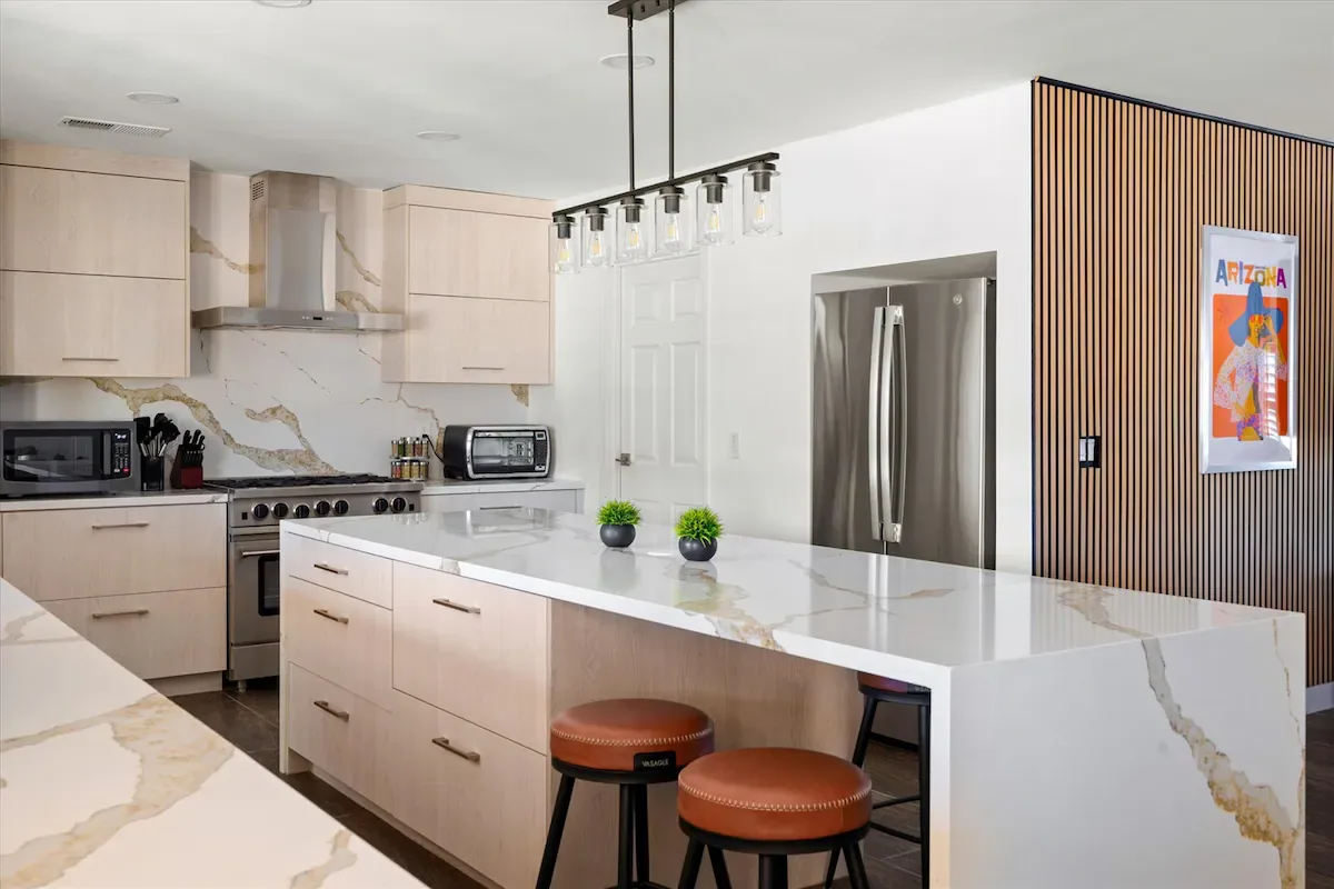 Luxury Estate interior and amenities, photo 18