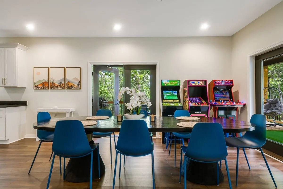 Mountain Cabin interior and amenities, photo 10