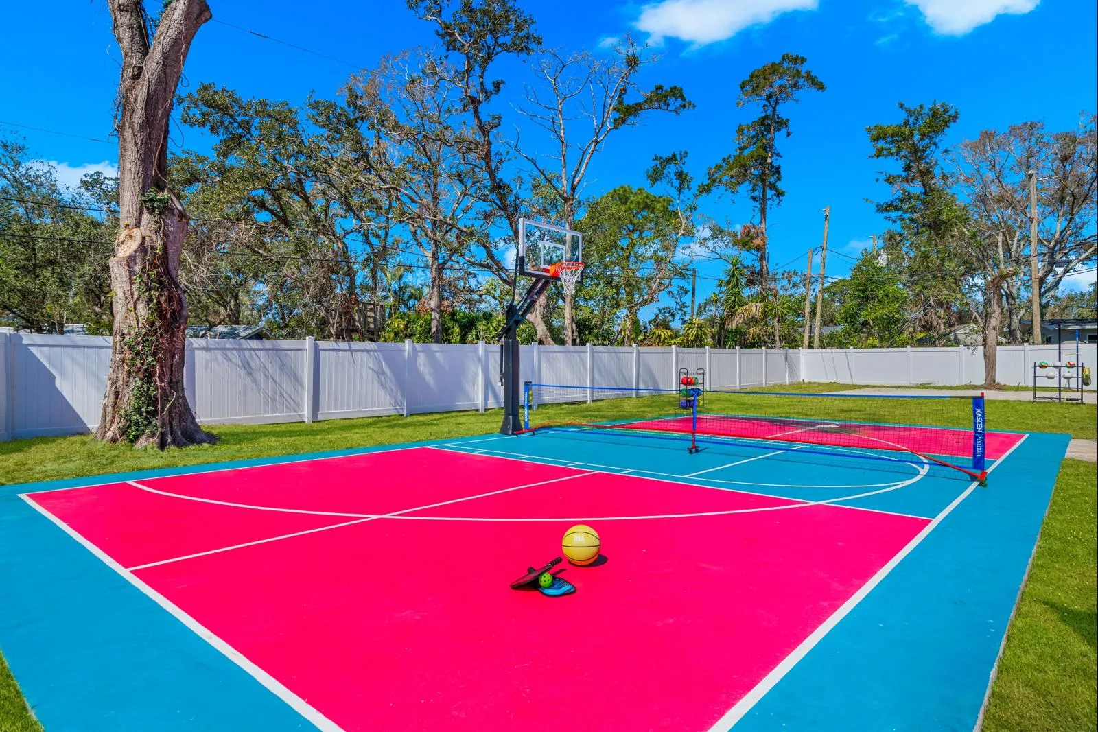 Multi-Sport Estate interior and amenities, photo 6
