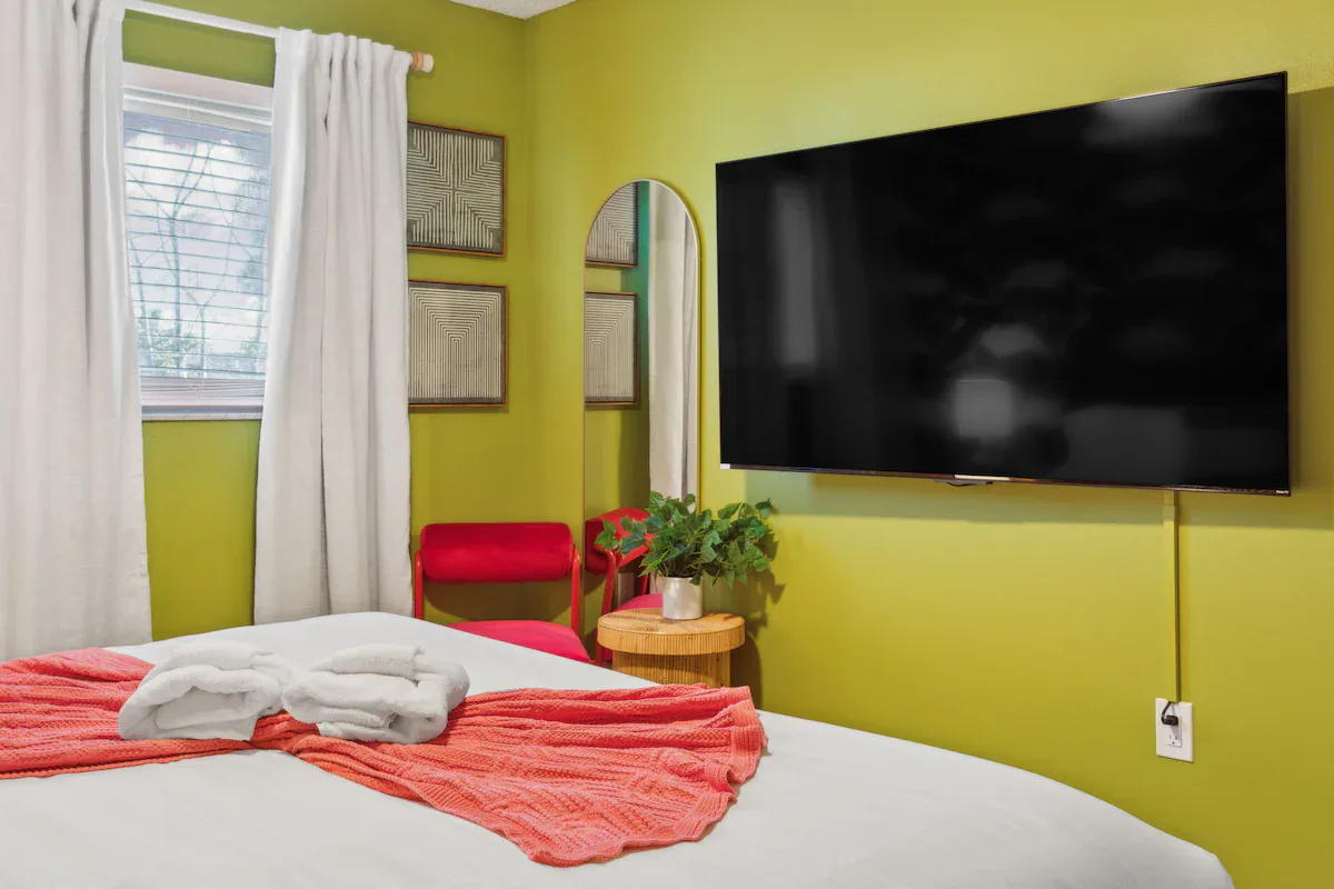 Beach Resort Home interior and amenities, photo 16