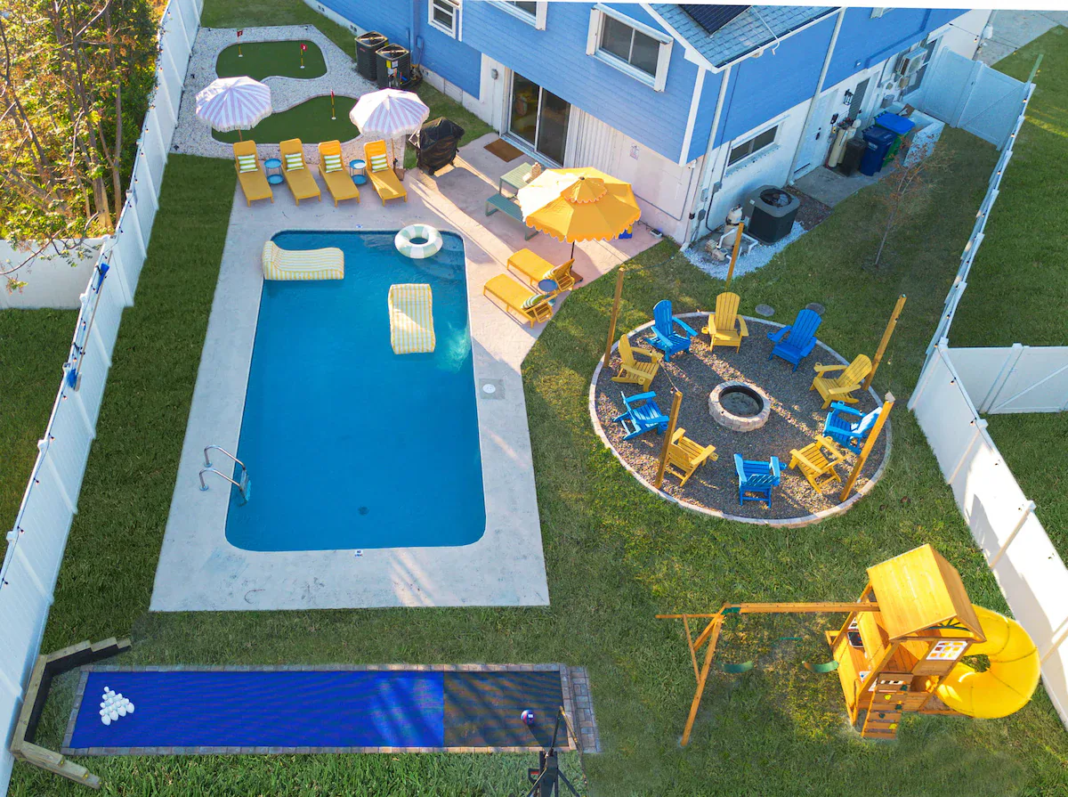 Beach Resort Home interior and amenities, photo 2