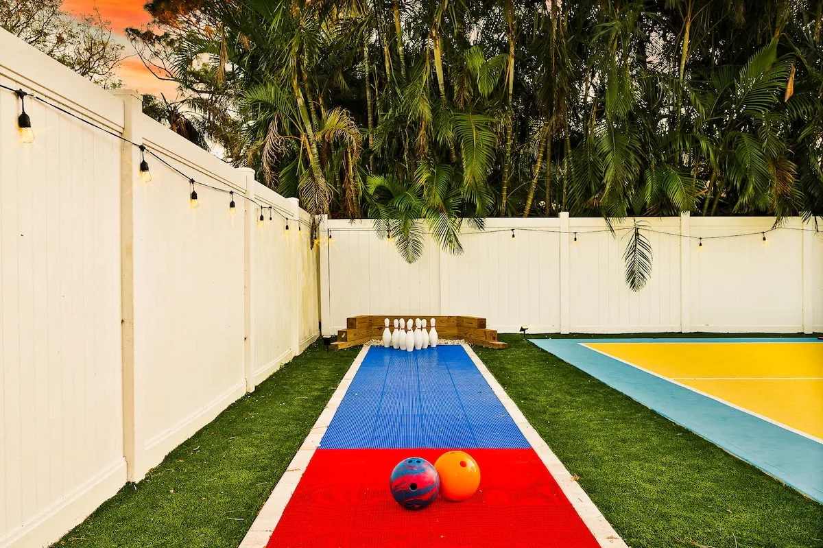 Tropical Resort Home interior and amenities, photo 20