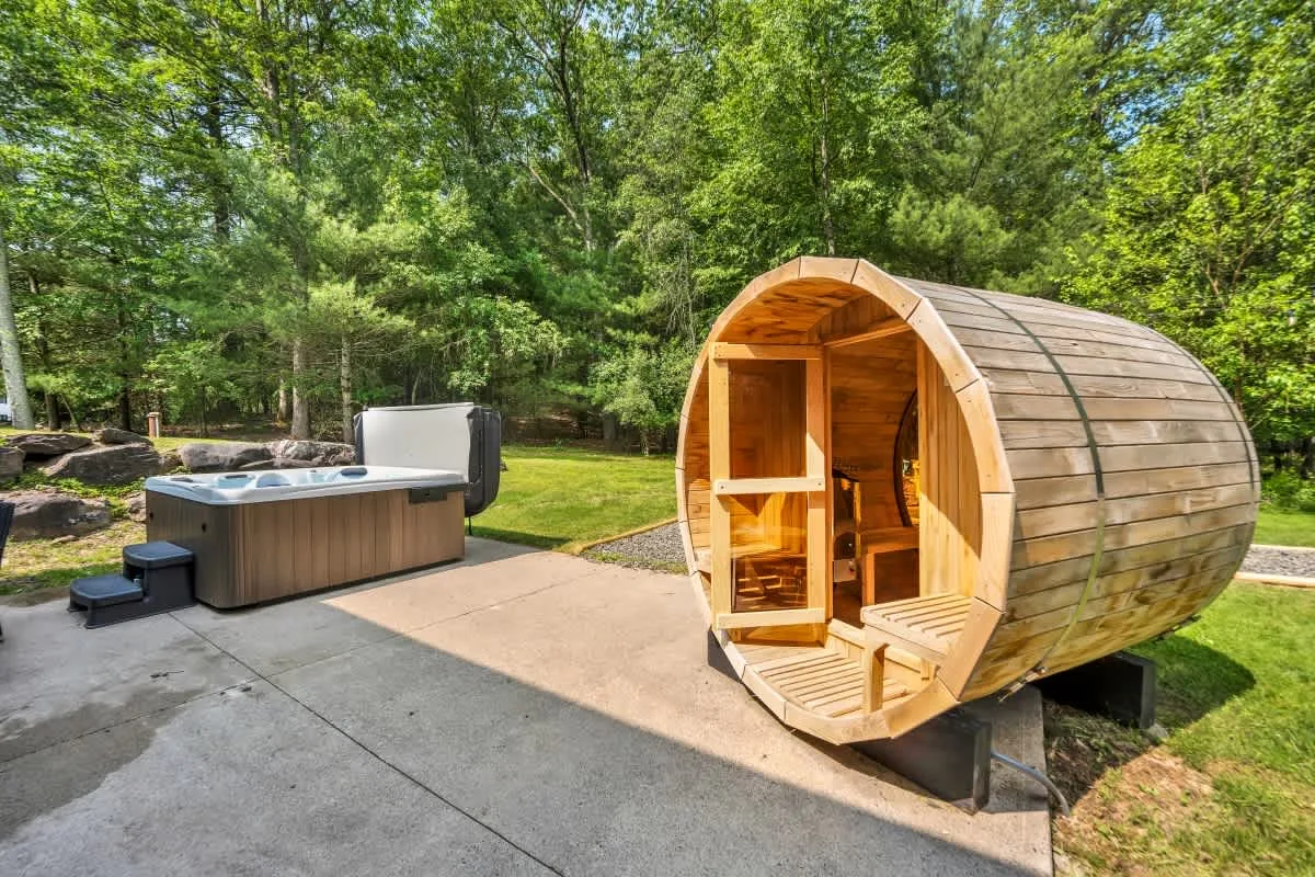 Adventure Compound interior and amenities, photo 19