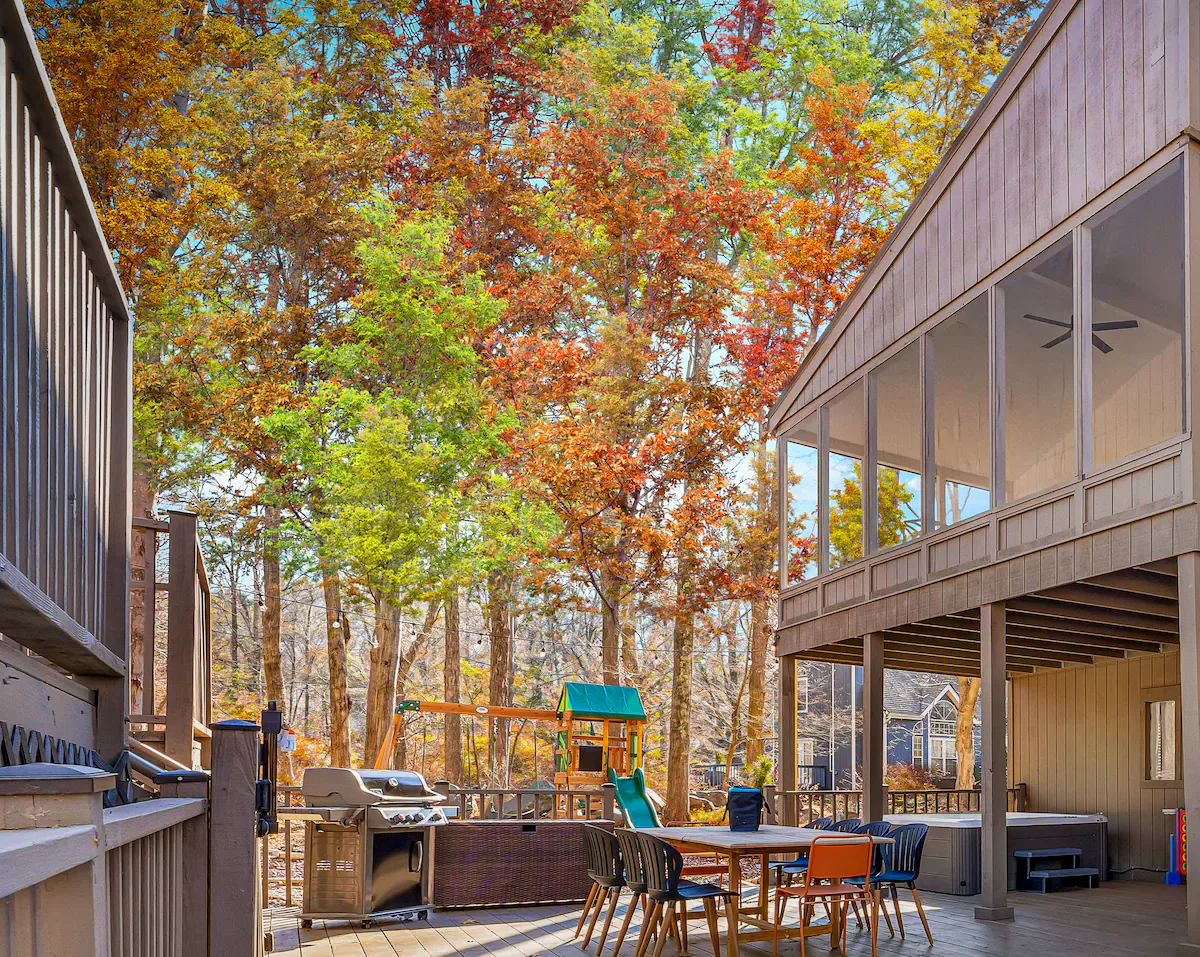 Heated Pool Estate interior and amenities, photo 19