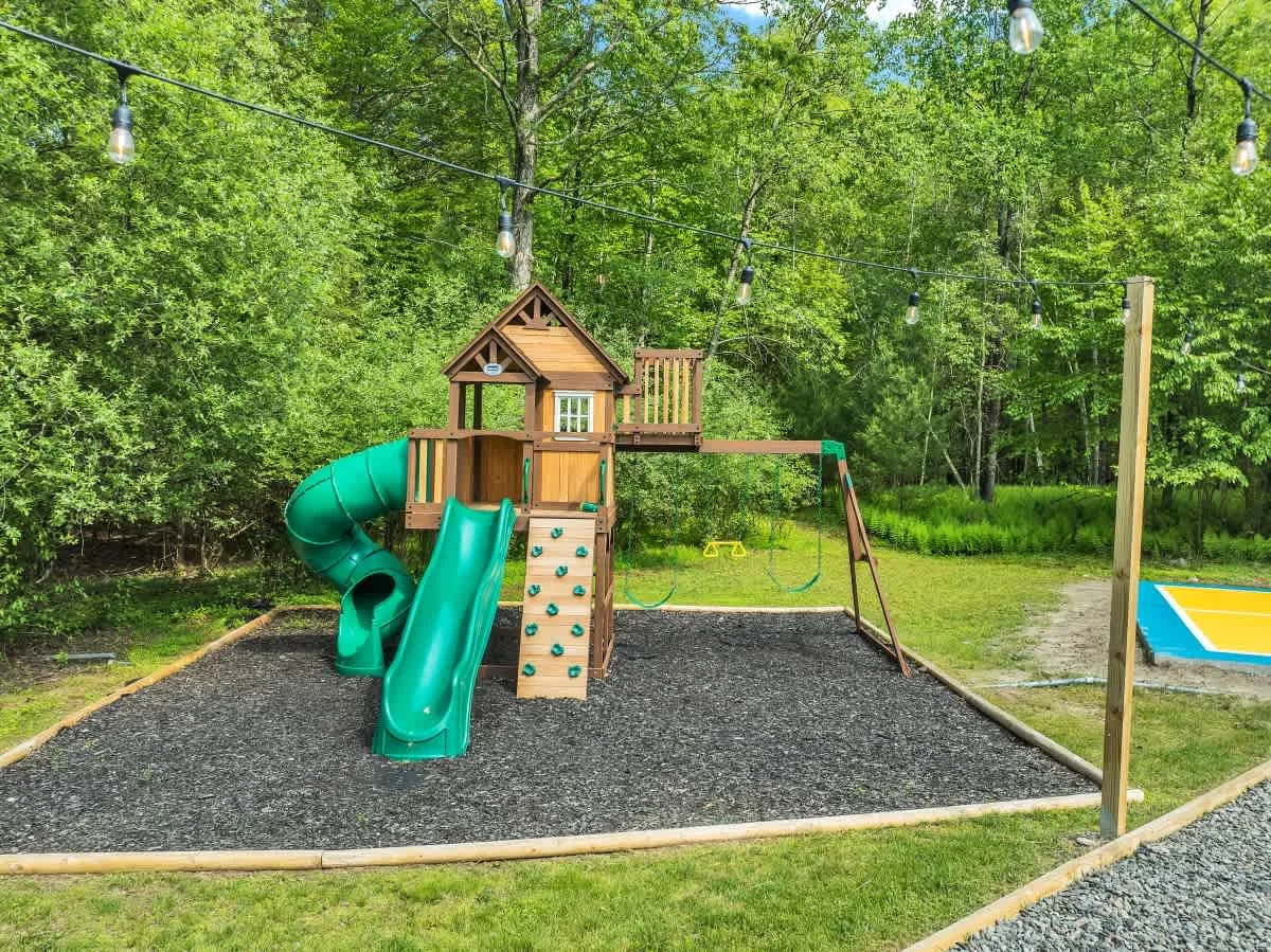 Adventure Compound interior and amenities, photo 25