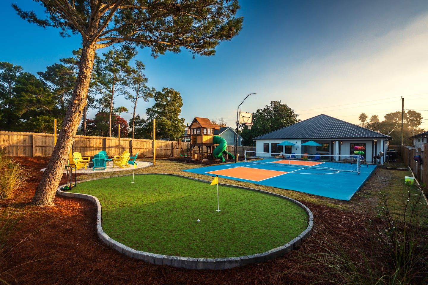 Emerald Oasis property photo 33