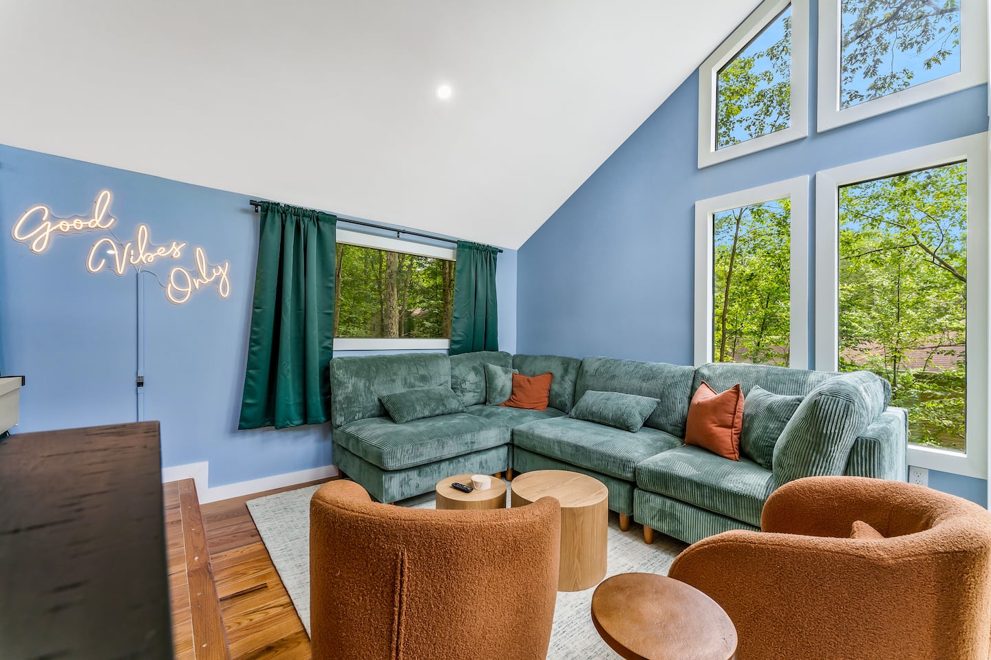 Somerset Lodge property photo 16
