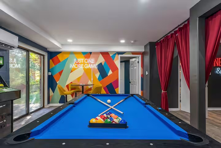 Top Illinois Airbnb Design & Renovation Companies for ROI photo