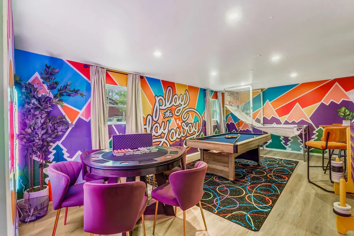 Game Heaven interior and amenities, photo 2