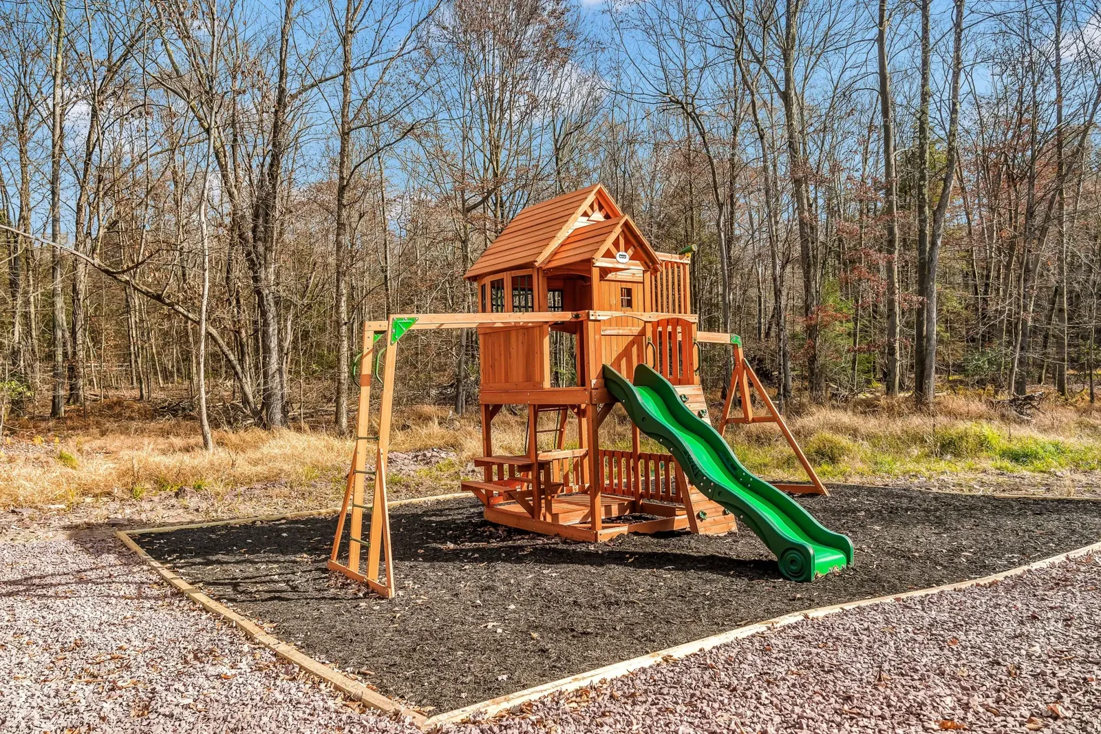 Grand Timber interior and amenities, photo 12