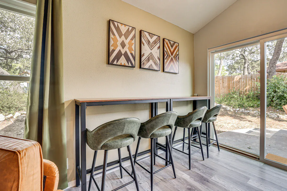 Family Retreat interior and amenities, photo 6