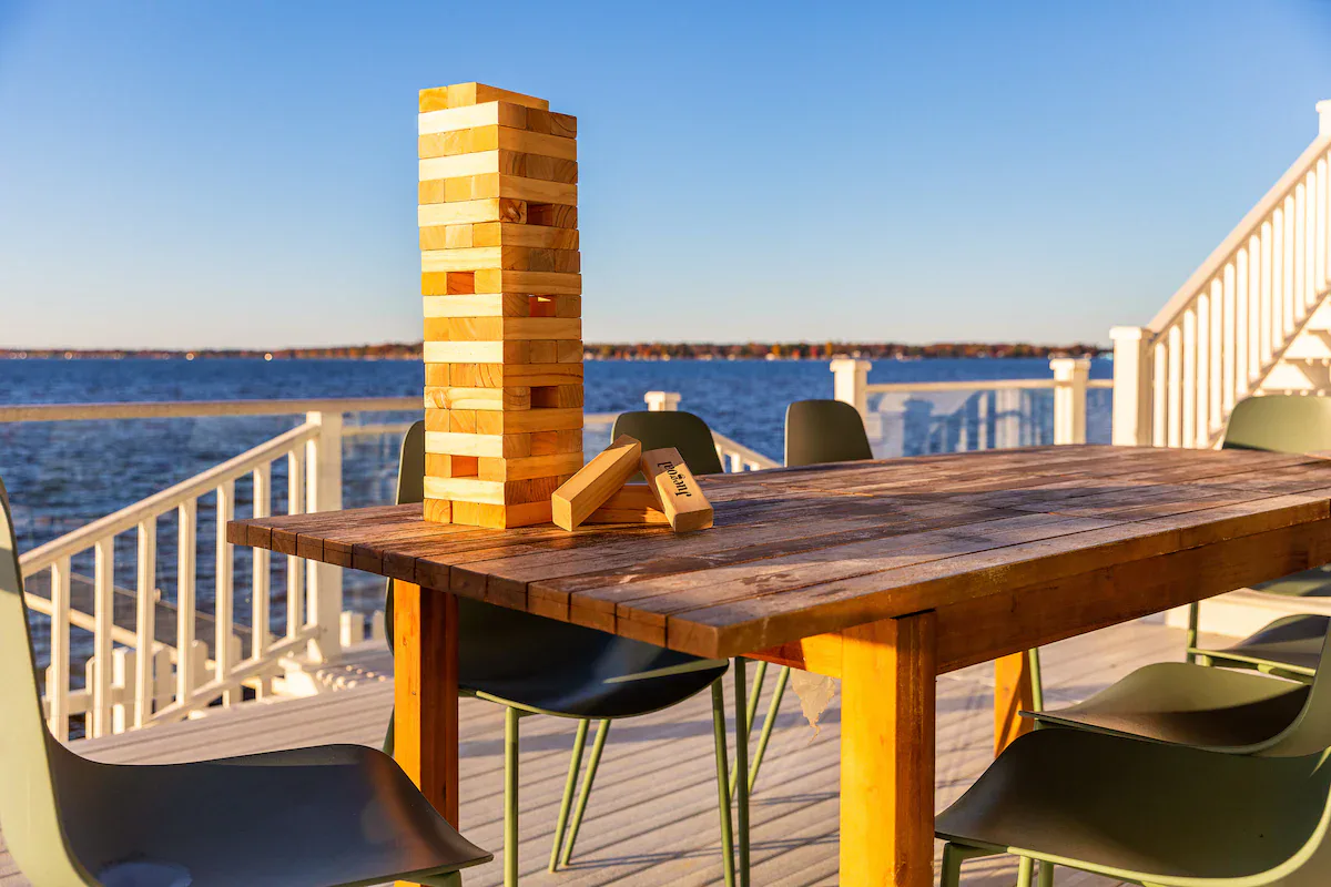 Luxury Lakefront interior and amenities, photo 10