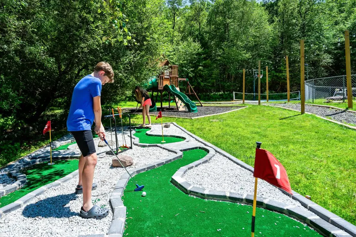 Adventure Compound interior and amenities, photo 4