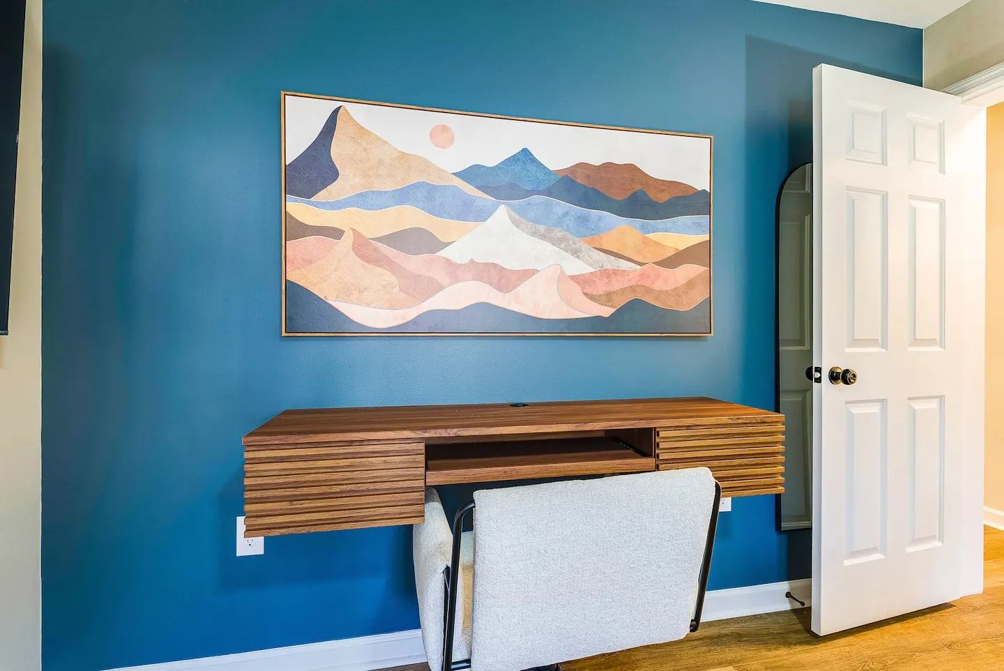 Adventure Haven interior and amenities, photo 22