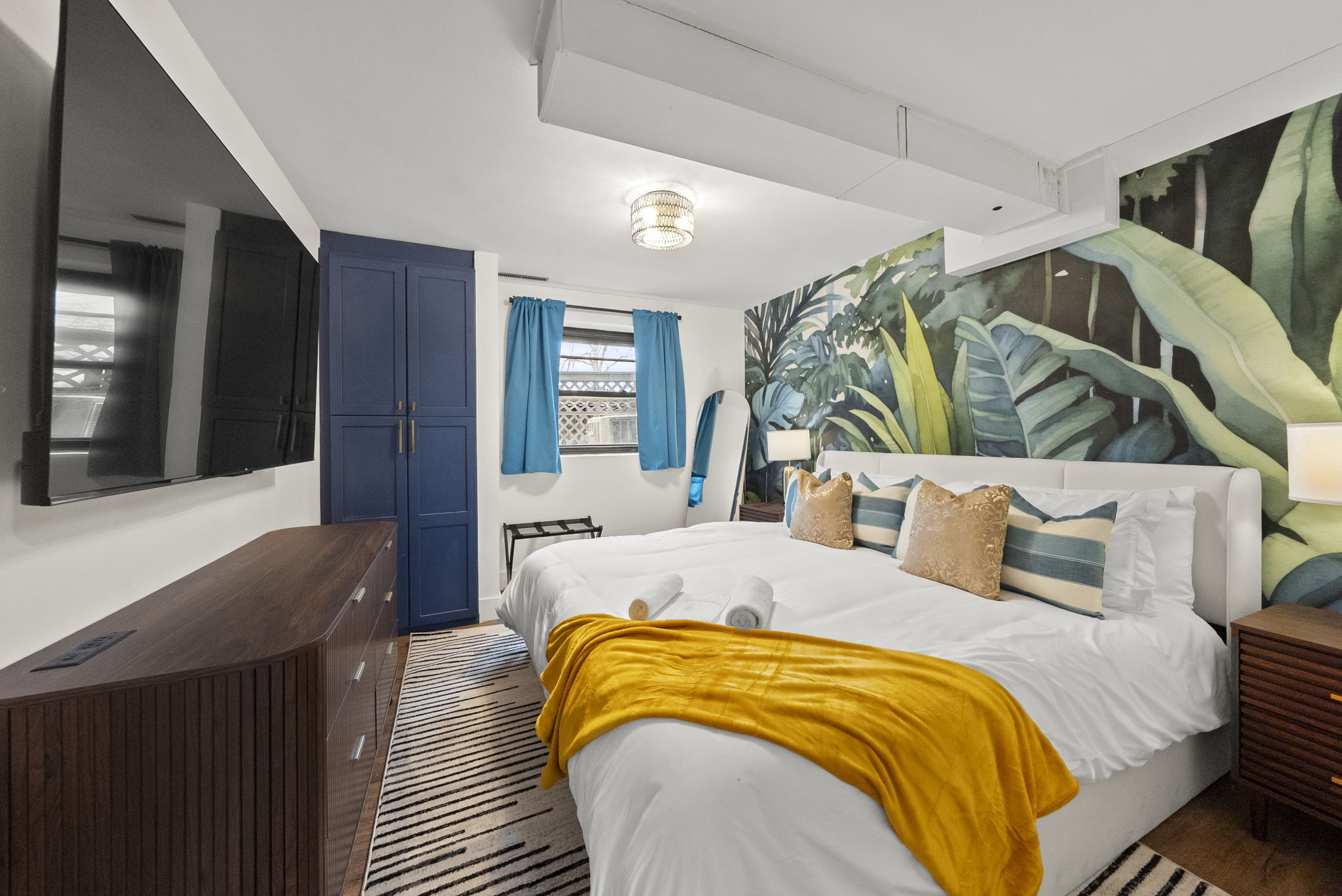 Dallas Short-Term Rentals: A Guide to Local Design & Furnishing photo